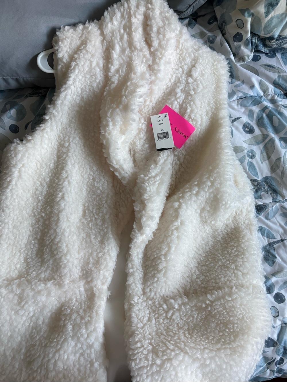 Betsey Johnson Ivory Sherpa Vest